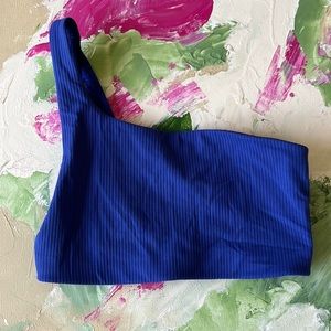 Lululemon ribbed nulu asymmetrical bra